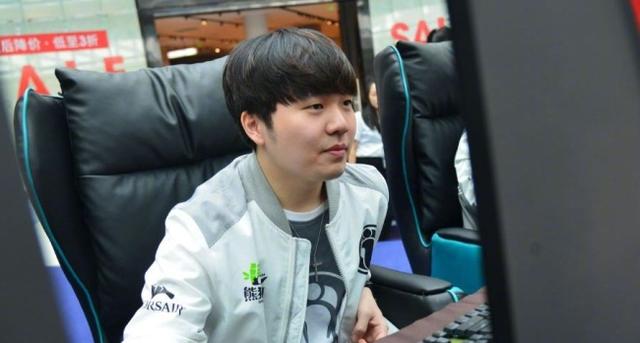 约基奇的CBA队友？场均26分7板，离开掘金，兑现白色的死神天赋！