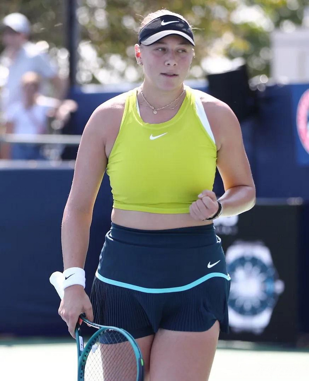 的每位成员 的每位成员