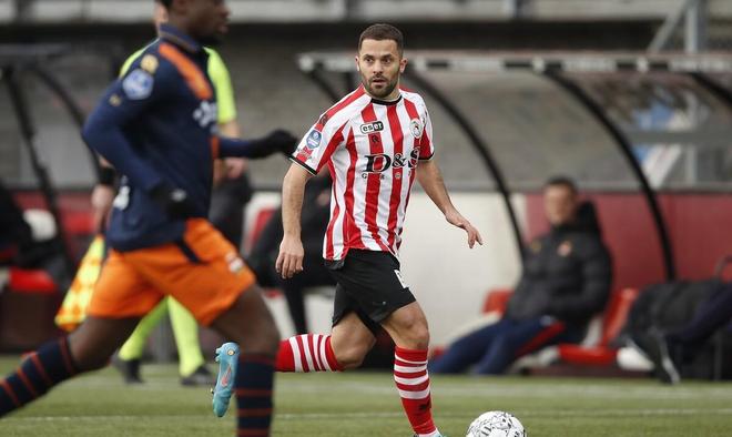 同时促进了 同时促进了