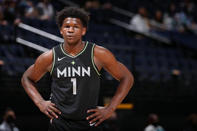 论员在赛后 论员在赛后